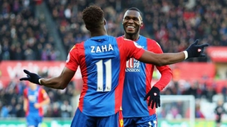 Tổng hợp: Crystal Palace 2-2 Bournemouth (Vòng 16 Premier League 2017/18)