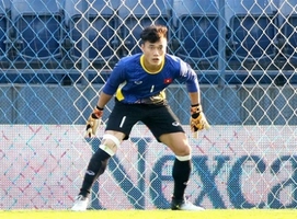 Bốn màn cản phá 11m đỉnh cao của thủ môn Tiến Dũng