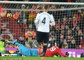 Tổng hợp: Liverpool 2-0 Tottenham (Vòng 25 NHA 2016/17)