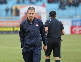 Những tiếng còi méo của trọng tài Việt Nam tại V-League mấy năm qua