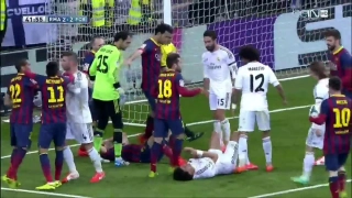 Những hình ảnh không đẹp của trận El Clasico