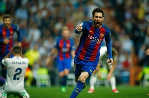 Màn trình diễn chói sáng của Messi ở trận Real Madrid 2-3 Barca