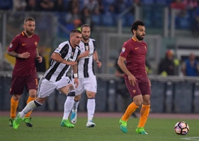 Tổng hợp: AS Roma 3-1 Juventus (Vòng 36 Serie A 2016/17)