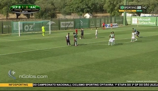 Quả 11m lãng xẹt nhất làng túc cầu giáo