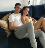 Cuộc chiến WAGs Juventus vs Real Madrid