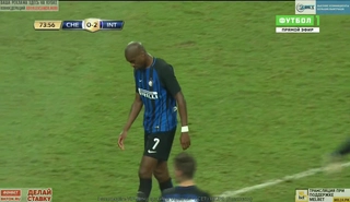 Siêu phẩm ... phản lưới nhà đẹp nhất trong lịch sử bóng đá