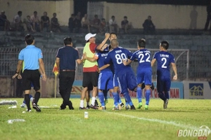 Tổng hợp: Quảng Nam 2-1 Hải Phòng (Vòng 19 V-League 2017)