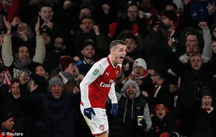 Tổng hợp: Arsenal 2-1 Chelsea (Lượt về bán kết cúp Liên đoàn Anh 2017/18)