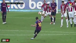 Đối thủ bắt bài thông minh cú sút phạt của Messi