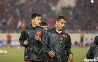 Anh Đức volley đẹp mắt ghi bàn trận Việt Nam vs Malaysia