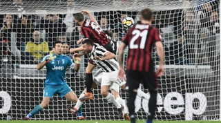 Tổng hợp: Juventus 3-1 AC Milan (Vòng 30 Serie A 2017/18)