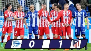 Alaves 0-1 Atletico Madrid: Thắng nhờ 11m