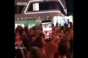 CĐV Iran ra sức khủng bố Ronaldo trước đại chiến tại World Cup 2018