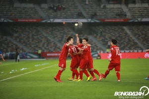 Công Phượng lại thể hiện cái duyên với Iraq, ghi bàn thứ 2 cho Việt Nam