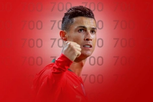 VIDEO: Ronaldo và bàn thắng thứ 700: Kỷ lục tự tìm đến tôi đấy!