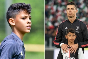 VIDEO: Ronaldo luôn muốn chiến thắng ngay cả khi chơi với con trai