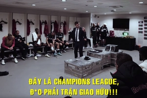 VIDEO: Thán phục trước lời truyền lửa đầy dữ dội của HLV Salzburg giờ nghỉ giữa trận gặp Liverpool