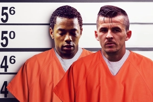 VIDEO: 9 ngôi sao bóng đá từng vào tù ra tội - Có cả huyền thoại của Pháo Thủ