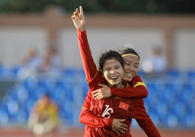 VIDEO: Dương Thị Vân đánh đầu ghi bàn mở tỷ số cho ĐT nữ Việt Nam