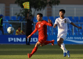 Video: Bàn thắng nâng tỷ số lên 3-0 của Đỗ hùng Dũng