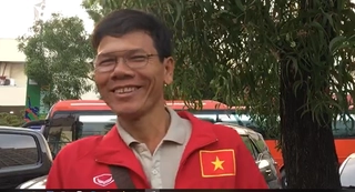 VIDEO: Bố hậu vệ Hồ Tấn Tài chúc U22 Việt Nam vô địch SEA Games