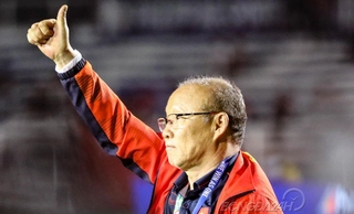 VIDEO: HLV Park Hang Seo chia sẻ với các học trò trong phòng thay đồ sau tấm HCV SEA Games