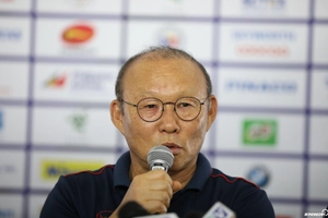 VIDEO: Toàn bộ nội dung chia sẻ của HLV Park Hang Seo về việc lộ đội hình U22 Việt Nam