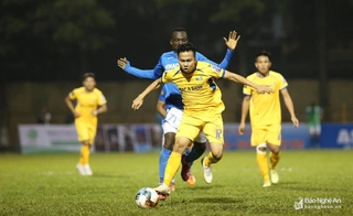 Video tổng hợp: Quảng Ninh 0-0 SLNA (Vòng 2 V-League 2019)