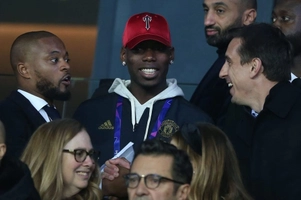 VIDEO: Lingard, Pogba, Evra cùng phát cuồng vì chiến thắng vĩ đại của M.U