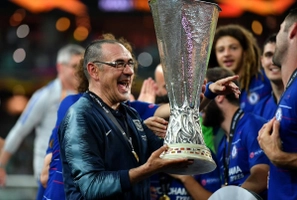 VIDEO: Dàn sao Chelsea quậy banh nóc phòng thay đồ sau chức vô địch Europa Leagie