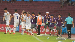 Hải Phòng 0-3 Quảng Nam: Cựu vương gây sốc ở Lạch Tray