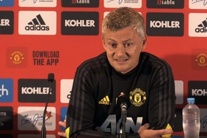 VIDEO: HLV Solskjaer phản pháo tin đồn và bênh vực Paul Pogba