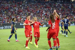 Bayern Munich 6-1 Fenerbahce: Muller lập hattrick, Bayern thắng tennis
