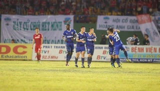 Video tổng hợp: Bình Dương 3-0 HAGL (Vòng 21 V-League 2019)