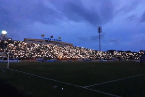 VIDEO: Thiên Trường bất ngờ mất điện, Nam Định thua ngược Quảng Nam