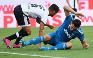 Video tổng hợp: Parma 0-1 Juventus (Vòng 1 Serie A 2019/20)