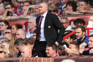 VIDEO: HLV Solskjaer thất vọng sau thất bại nhưng vẫn tin tưởng Rashford đá phạt đền