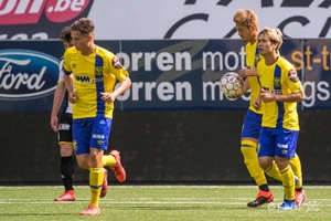 VIDEO: Pha kiến tạo thành bàn đầu tiên của Công Phượng ở Sint-Truidense