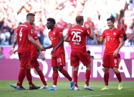 Bayern Munich 6-1 Mainz: Siêu tân binh Coutinho bị che mờ bởi hàng chữa cháy Perisic