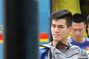 VIDEO: Được tăng cường từ ĐTQG, Tiến Linh lập tức ghi bàn cho U22 Việt Nam trước Trung Quốc