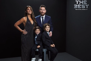 VIDEO: Xúc động lời phát biểu của Messi khi lên nhận giải FIFA The Best 2019