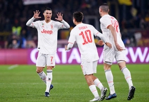 Roma 1-2 Juventus: Ronaldo ghi bàn từ chấm 11m, Lão bà vô địch lượt đi Serie A 2019/20