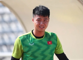 VIDEO: Hàng tuyển Văn Toản hụt bóng nghiệp dư trên sân Gò Đậu