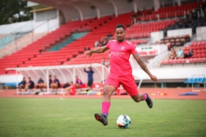 VIDEO: Tiền đạo Pedro Paulo ghi bàn thắng thứ 10, phá lưới Than Quảng Ninh