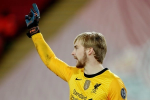 Chàng thủ môn Liverpool với màn chào sân ấn tượng: Caoimhin Kelleher là ai?