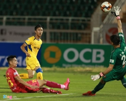 VIDEO: Văn Đức sút panenka đẳng cấp chẳng kém Công Phượng