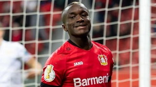 Saarbrucken 0-3 Leverkusen: Hàng khủng vắng mặt, hàng thải lên tiếng