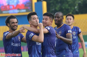 VIDEO: Tiến Linh ghi bàn đẳng cấp, thầy Park hẳn rất vui mừng?