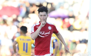 VIDEO: SLNA nhận bàn thua đầu tiên ở V-League 2020 sau màn phối hợp kiểu mắt lác của TPHCM