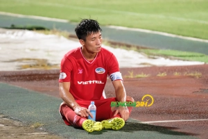 Bùi Tiến Dũng đã chứng minh vì sao mình xứng đáng mang băng thủ quân của Viettel